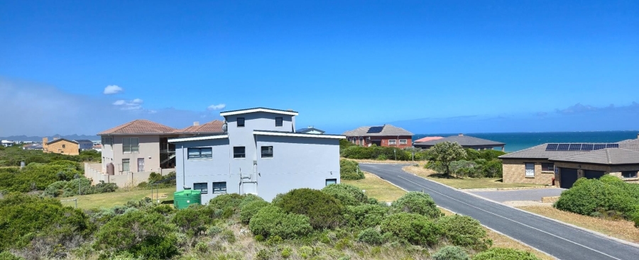 5 Bedroom Property for Sale in Kleinbaai Western Cape